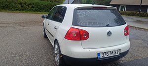 M/V Volkswangen Golf MK5 (4 foto / 6)
