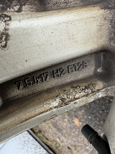 17" Audi A5 originaalveljed 5x112 + naastrehvid 225/50/17 (7 foto / 9)