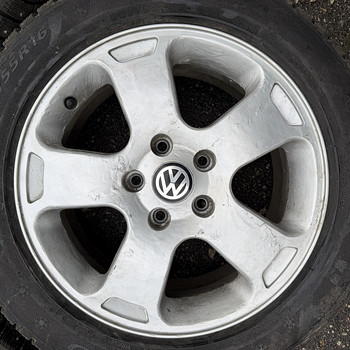 16" диски Volkswagen 5x112 + шины 205/55/16 (8 мм)