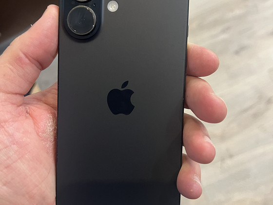 Продаётся Apple iPhone 16 128GB, Black
