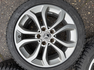 17" Mercedes-Benz originaalveljed 5x112 + naastrehvid 225/45 (5 foto / 10)