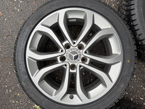17" Mercedes-Benz originaalveljed 5x112 + naastrehvid 225/45 (7 foto / 10)