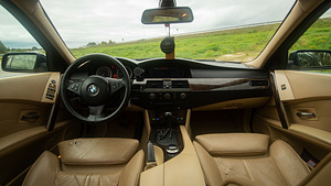 BMW 530D 160 кВт 2005 (7 фото из 11)