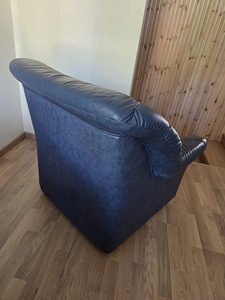 Mugav täisnahast tugitool (3 foto / 3)