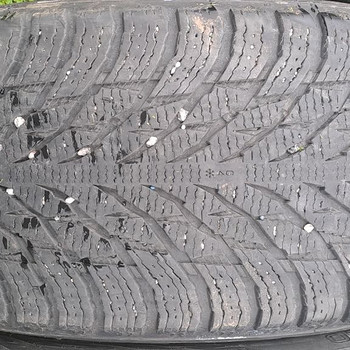 M+S / 275 45 20 / Nokian Hakkapeliitta R3