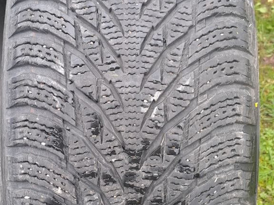 M+S / 245 45 18 / Nokian Hakkapeliitta R3