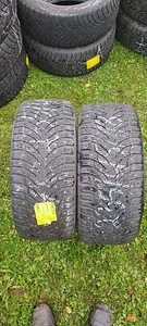 Naastrehvid / 235 45 18 / Nokian Hakkapeliitta 9 (2 foto / 2)