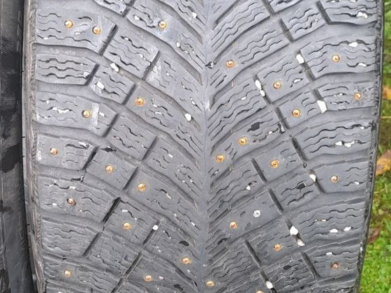 Шипованные шины / 275 55 19 / Michelin X - Ice North 4