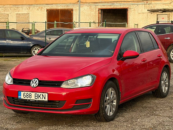 VOLKSWAGEN GOLF