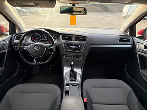 VOLKSWAGEN GOLF (5 foto / 8)