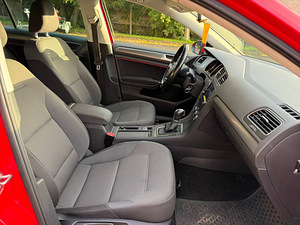 VOLKSWAGEN GOLF (7 foto / 8)