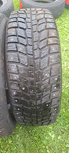 Шипованные шины / 215 65 16 / Michelin X-Ice North (2 фото из 3)