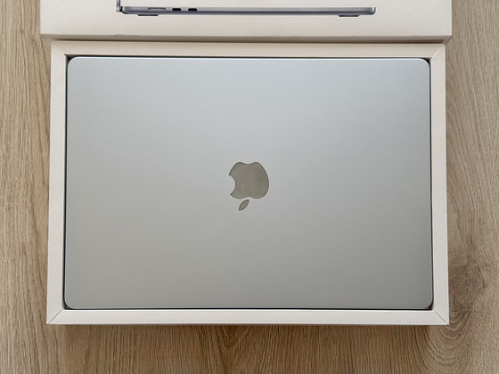 Apple Macbook Air 13 M4 16/256GB SkyBlue uueväärne. Garantii