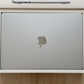 Apple Macbook Air 13 M4 16/256GB SkyBlue uueväärne. Garantii
