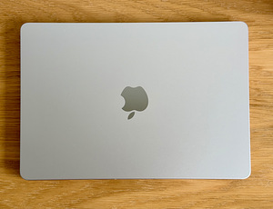 Apple Macbook Air 13 M4 16/256GB небесно-голубой, как новый. (1 фото из 6)