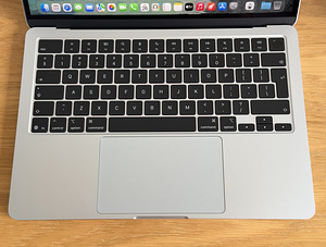 Apple Macbook Air 13 M4 16/256GB небесно-голубой, как новый. (2 фото из 6)