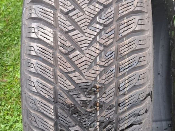 M+S / 215 65 16 / Goodyear