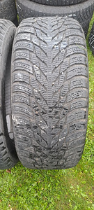 M+S / 225 55 16 / Nokian (1 фото из 3)