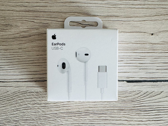 Juhtmega EarPods USB-C kõrvaklapid — uued
