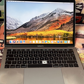 MacBook pro 13inch, 2017, Thunderbolt 3