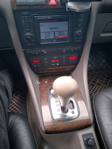 Audi A6 c5 (8 foto / 8)