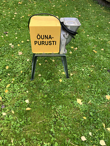 Õunapurusti (2 foto / 4)