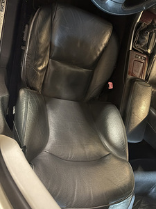 Lexus is220d Запчасти (3 фото из 5)