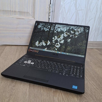 Müüa mänguri sülearvuti asus tuf f15