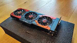 PNY GeForce GTX 1080 8GB GDDR5X (2 foto / 7)