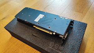 PNY GeForce GTX 1080 8GB GDDR5X (4 foto / 7)