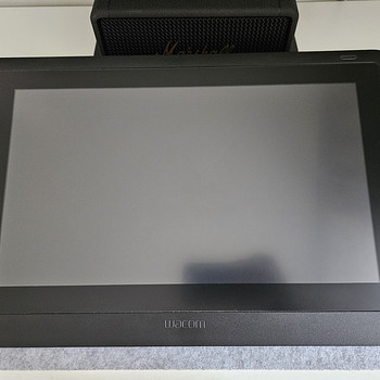 Wacom Cintiq 16" DTK-1660 графический планшет