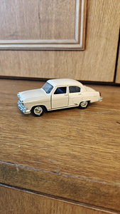 Коллекция моделей автомобилей СССР 1:43 — Made in USSR (9 фото из 10)
