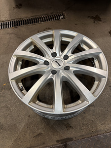 Диски Platin P69 R18 x 8, 5x114.3 (6 фото из 7)