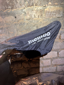 Торцовочная пила Metabo KS 210 Lasercut (7 фото из 7)