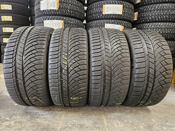 255 35 R 19 & 245 35 R 19 Kumho WinterCraft WP72