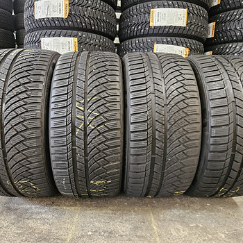 255 35 R 19 & 245 35 R 19 Kumho WinterCraft WP72
