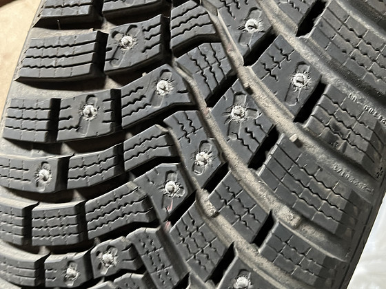 Continental IceContact 195/50 R16 88T XL