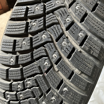 Continental IceContact 195/50 R16 88T XL