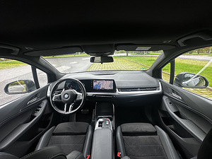 BMW 218i Active Tourer M Sport paket 1.5 100 кВт (6 фото из 8)
