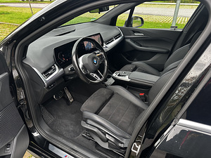 BMW 218i Active Tourer M Sport paket 1.5 100 кВт (8 фото из 8)