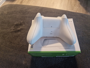 Пульт Xbox (3 фото из 4)