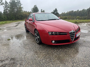 Alfa Romeo 159 1.9 JTD (3 foto / 7)