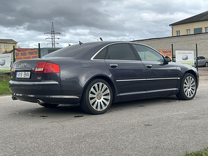 AUDI A8 (7 фото из 11)