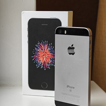 iPhone SE