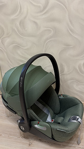 Автолюлька Cybex Cloud T Plus (2 фото из 7)
