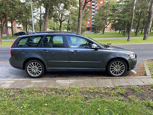 Volvo v50 (3 foto / 11)