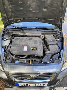 Volvo v50 (5 foto / 11)