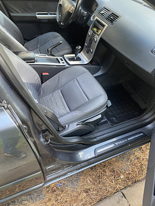 Volvo v50 (8 foto / 11)