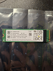SK hynix BC711 512GB NVMe M.2 SSD (1 foto / 1)