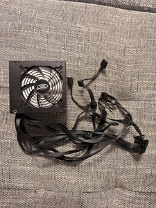 Deepcool DQ750ST 750W (2 foto / 4)